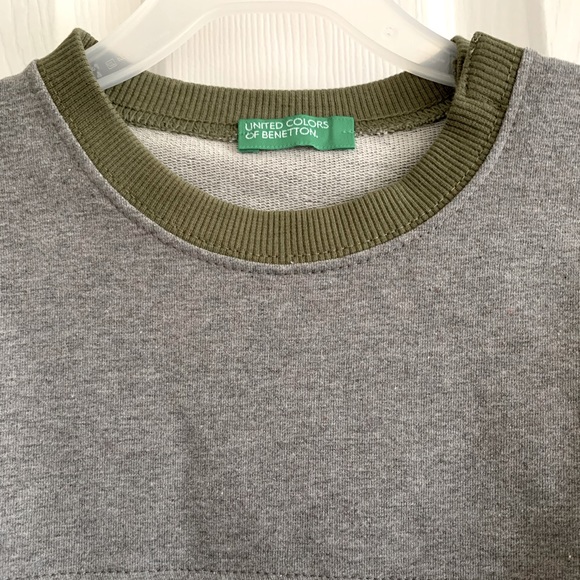 United Colors of Benetton Boys Colorblocked Sweatshirt (NEW) - Picture 3 of 6